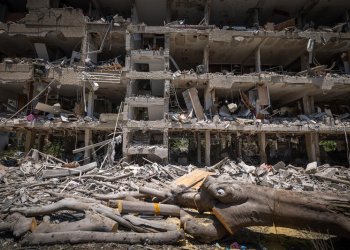 הרס הטילים האיראניים: יותר מחצי מאתרי הבנייה בתל אביב - נסגרו 