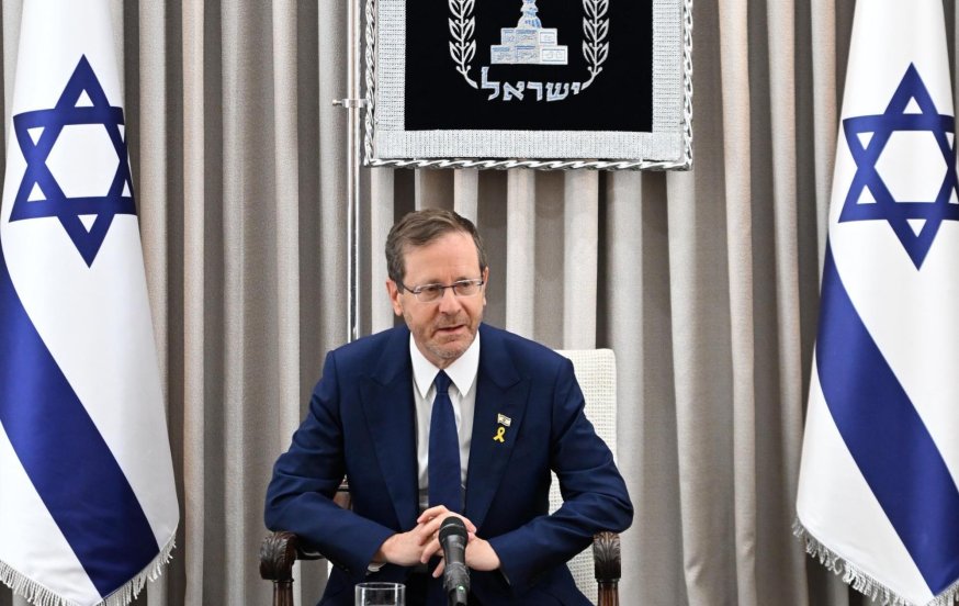 נשיא המדינה לנבחרת הדיפלומטים: "החזרת החטופים - הדבר החשוב ביותר" נשיא המדינה לנבחרת הדיפלומטים: "החזרת החטופים - הדבר החשוב ביותר"