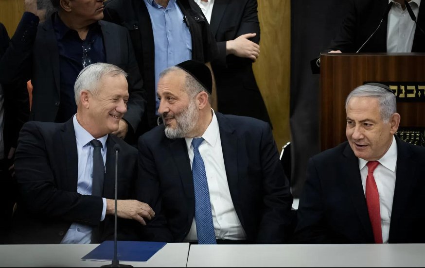 דיווח: בעקבות פרישת איזנקוט - דרעי לוחץ על גנץ לשוב לממשלה