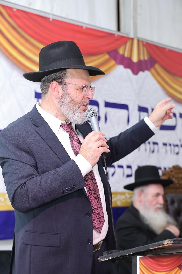 אור חדש בשכונת הסופרים: נחנך תלמוד תורה ובית יעקב במעמד רבנים ואישי ציבור