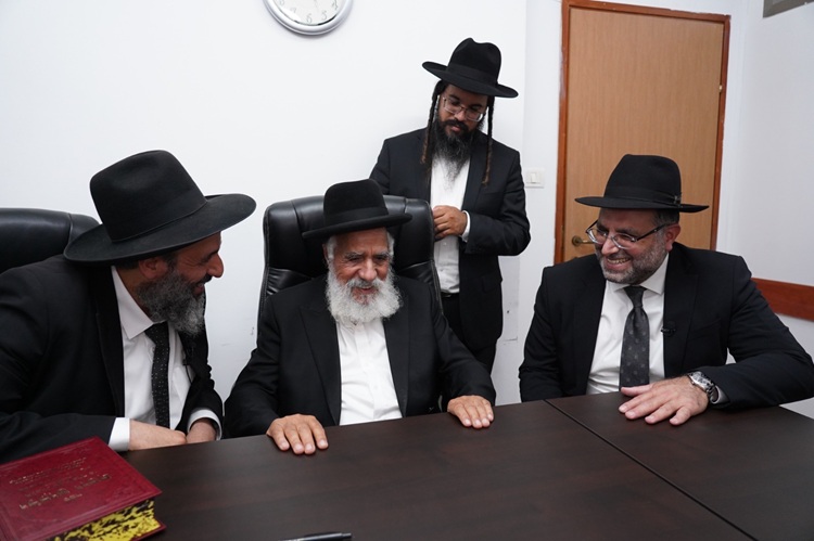 הגאון הרב שלמה מחפוד שליט"א