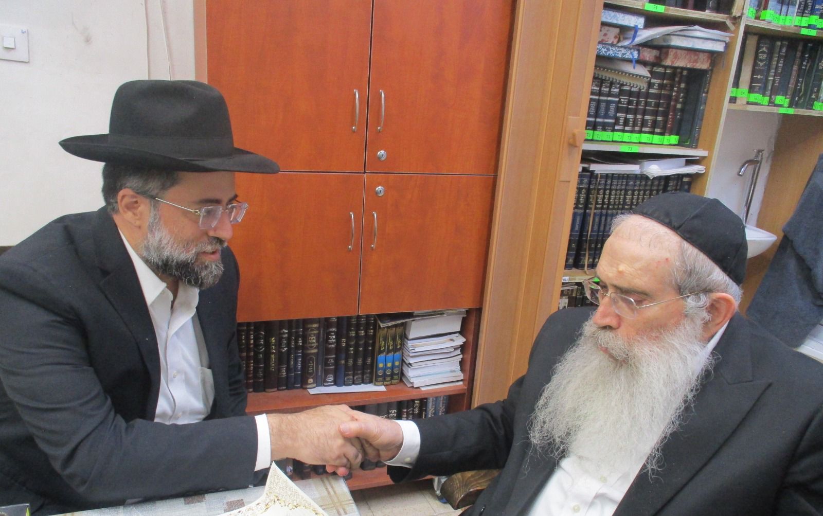 מעמד הכתרת הגאון הגדול הגר"י משדי שליט"א לרב קהילת "היכל השם" פרדס כץ (צילום: נועם אליהו)