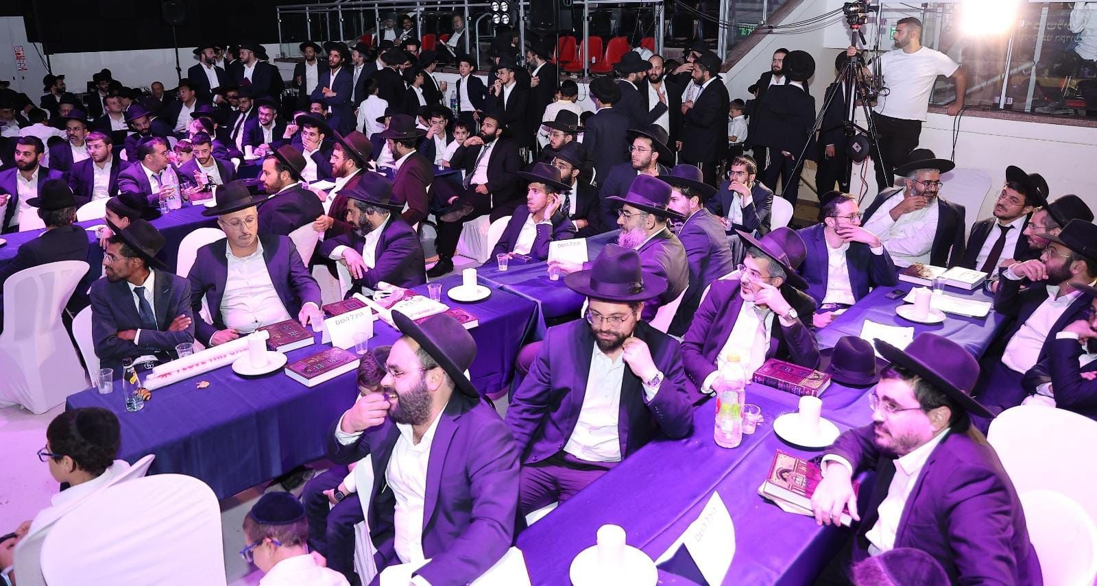 מעמד הכתרת הגאון הגדול הגר"י משדי שליט"א לרב קהילת "היכל השם" פרדס כץ (צילום: נועם אליהו)