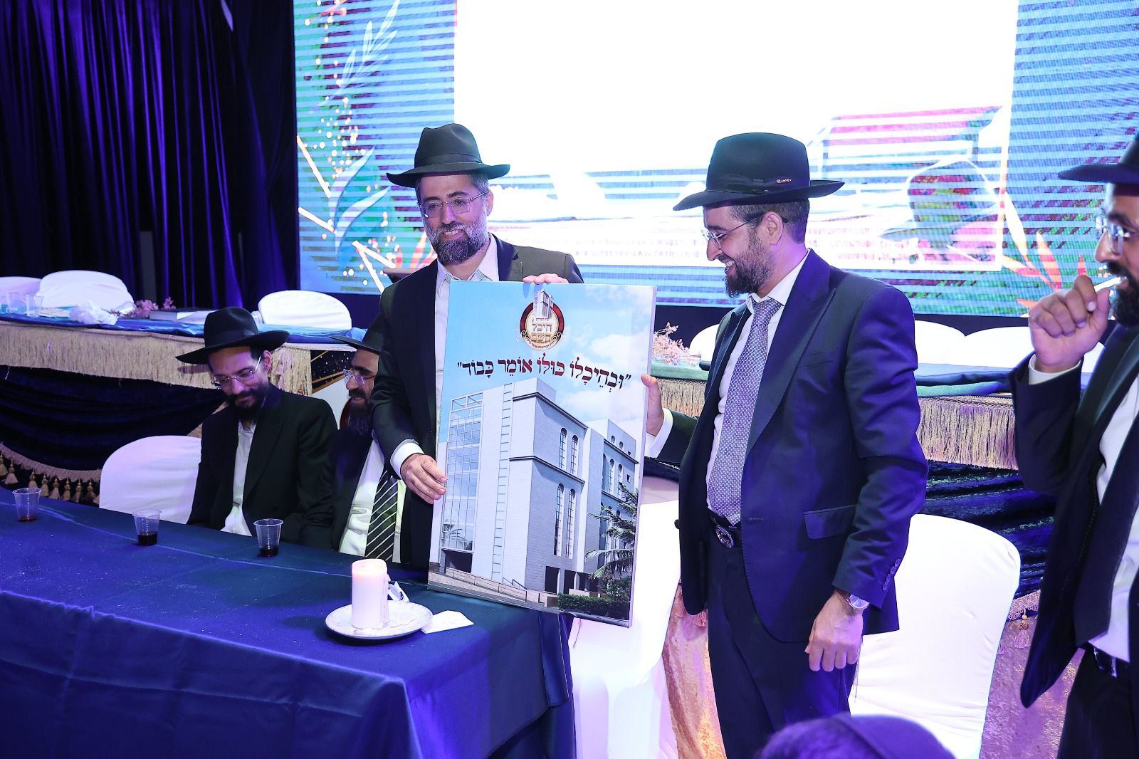 מעמד הכתרת הגאון הגדול הגר"י משדי שליט"א לרב קהילת "היכל השם" פרדס כץ (צילום: נועם אליהו)