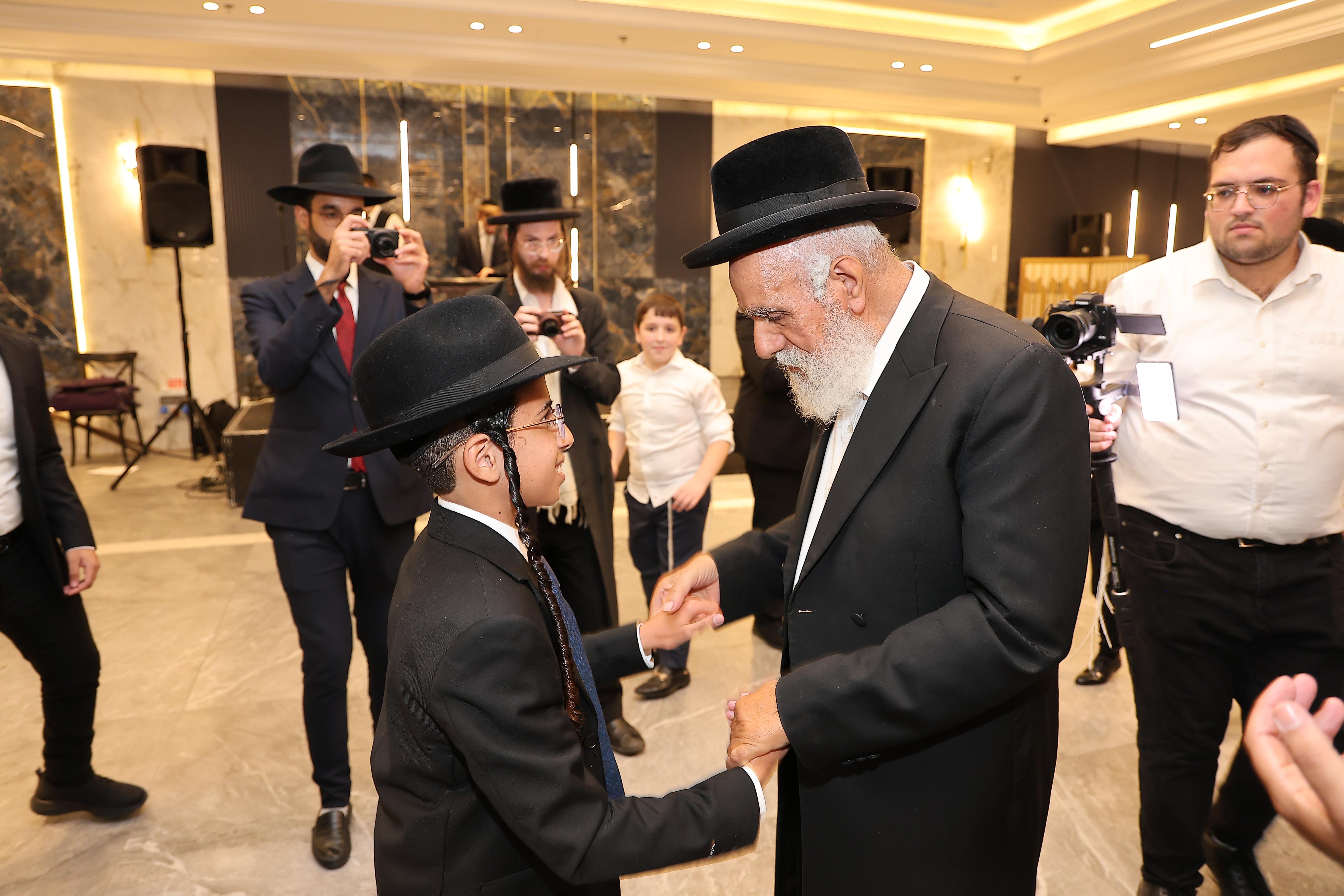 שמחת הבר מצוה לנין חבר מועצת חכמי התורה