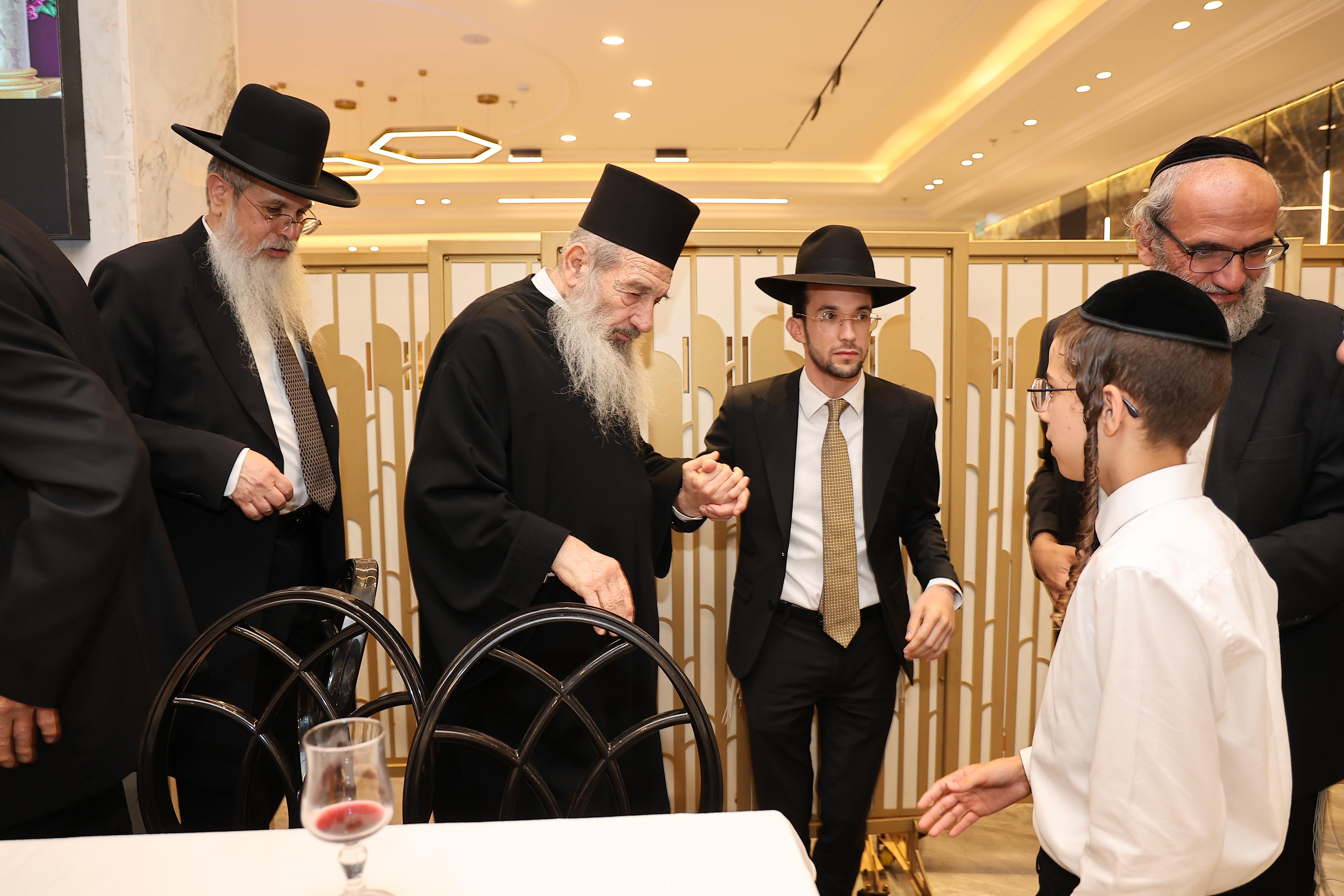 שמחת הבר מצוה לנין חבר מועצת חכמי התורה