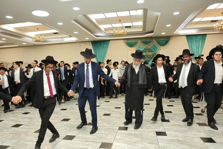 מעמד הקבלת פני רבו למרן עמוד ההוראה הגאון הגדול הרב יצחק רצאבי שליט"א, שע"י מוסדות נתיבות מהרי"ץ מעמד הקבלת פני רבו למרן עמוד ההוראה הגאון הגדול הרב יצחק רצאבי שליט"א, שע"י מוסדות נתיבות מהרי"ץ