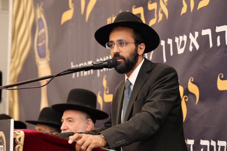 מעמד מרומם בפתיחת סניפי רשת הכוללים "ברכת אברהם", צילום: נועם אליהו מעמד מרומם בפתיחת סניפי רשת הכוללים "ברכת אברהם", צילום: נועם אליהו