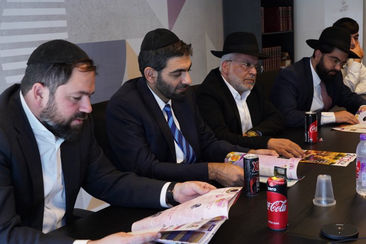 השר לשעבר מיכאל מלכיאלי בביקור מיוחד במשרדי ערוץ 2000 השר לשעבר מיכאל מלכיאלי בביקור מיוחד במשרדי ערוץ 2000