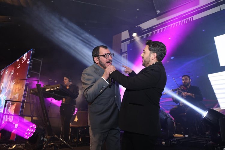 פתח תקווה: אלפים במעמד חנוכה מרגש ומפואר של מוסדות קרבנו (צילום: נועם אליהו וישראל הפקות)