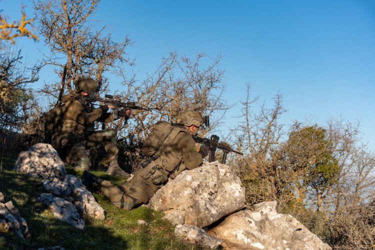 לוחמי המילואים פועלים עמוק בהר דב (צילום: דובר צה"ל)