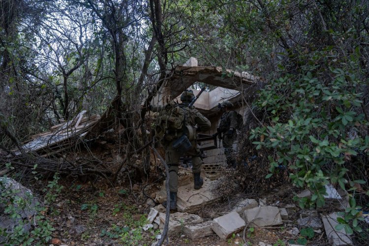 לוחמי המילואים פועלים עמוק בהר דב (צילום: דובר צה"ל)