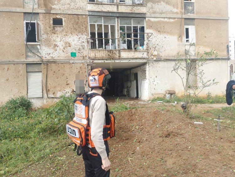 אחד מזירות הנפילה במרכז (צילום: איחוד הצלה)