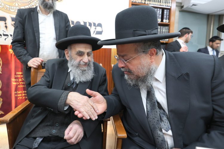 מעמד הסיומים בישיבת תורת אברהם (צילום יעקב כהן)