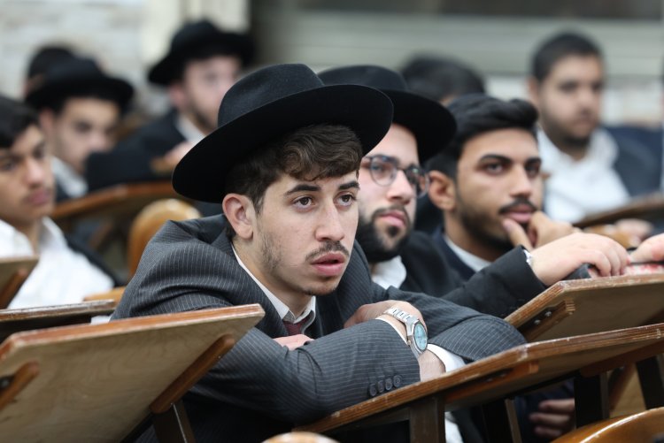 מעמד הסיומים בישיבת תורת אברהם (צילום יעקב כהן)