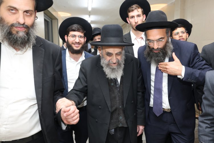 מעמד הסיומים בישיבת תורת אברהם (צילום יעקב כהן)