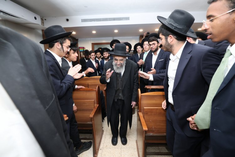 מעמד הסיומים בישיבת תורת אברהם (צילום יעקב כהן)