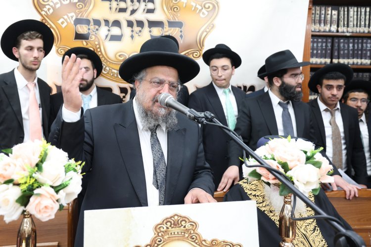 מעמד הסיומים בישיבת תורת אברהם (צילום יעקב כהן)