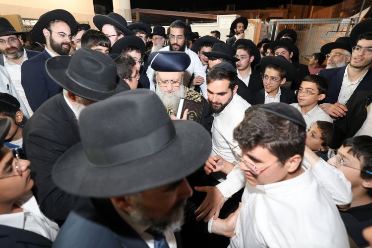 במודיעין עלית התכנסו לייסד כולל חדש במעמד גדולי התורה (צילום יעקב כהן)