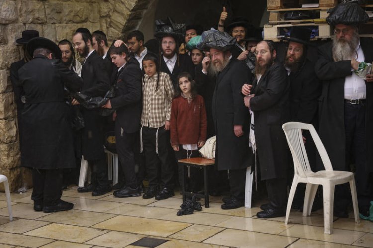 מירון 2026: הילולת הרשב"י במתכונת מצומצמת עם הדלקות בציון (צילום: David Cohen/Flash90)