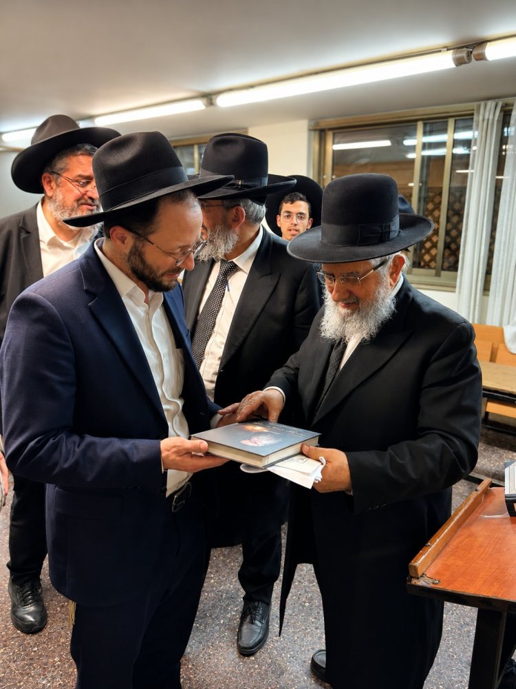 הגאון הרב רפאל אלקריף שליט"א