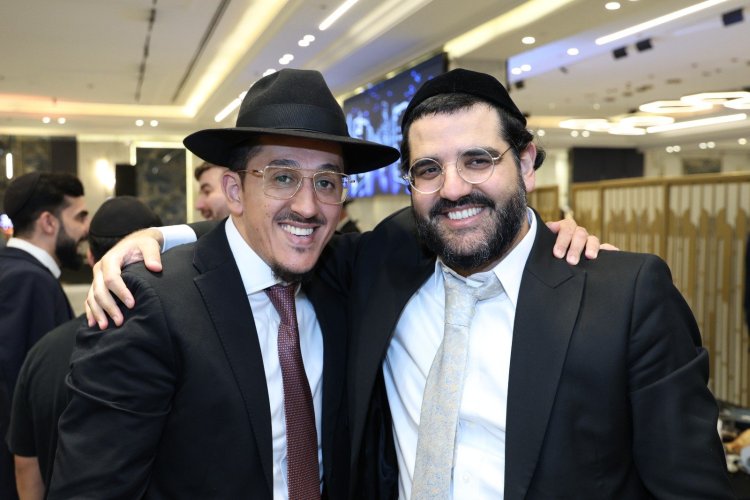 שמחת בר המצווה לבנו של ראש ישיבת "שלהבת התורה" הרב אבידן סנדרוסי שליט"א שמחת בר המצווה לבנו של ראש ישיבת "שלהבת התורה" הרב אבידן סנדרוסי שליט"א
