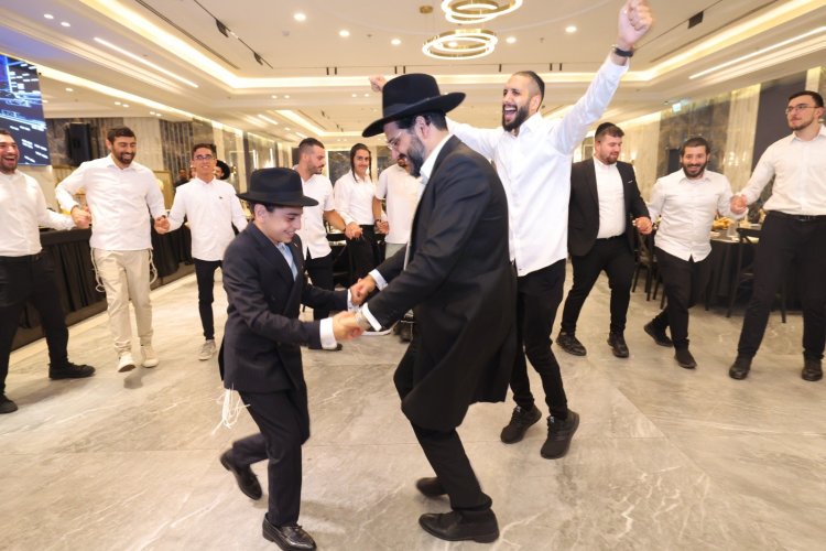 שמחת בר המצווה לבנו של ראש ישיבת "שלהבת התורה" הרב אבידן סנדרוסי שליט"א שמחת בר המצווה לבנו של ראש ישיבת "שלהבת התורה" הרב אבידן סנדרוסי שליט"א