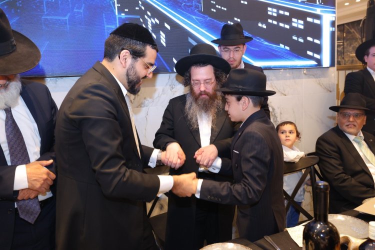 שמחת בר המצווה לבנו של ראש ישיבת "שלהבת התורה" הרב אבידן סנדרוסי שליט"א שמחת בר המצווה לבנו של ראש ישיבת "שלהבת התורה" הרב אבידן סנדרוסי שליט"א