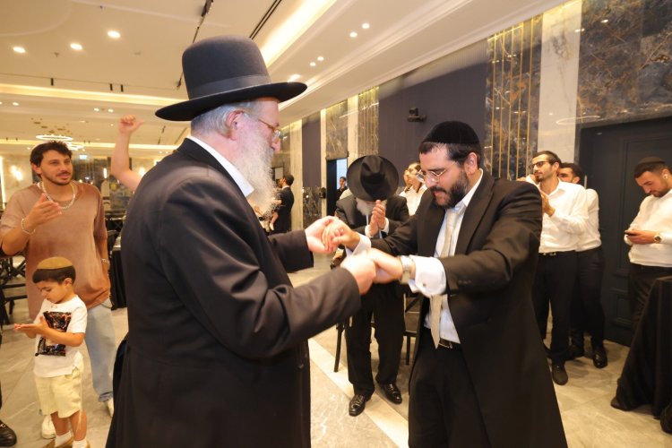 שמחת בר המצווה לבנו של ראש ישיבת "שלהבת התורה" הרב אבידן סנדרוסי שליט"א שמחת בר המצווה לבנו של ראש ישיבת "שלהבת התורה" הרב אבידן סנדרוסי שליט"א