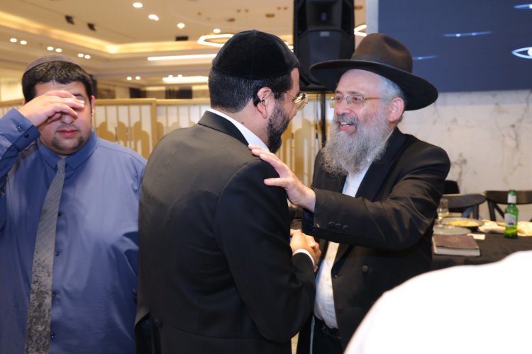 שמחת בר המצווה לבנו של ראש ישיבת "שלהבת התורה" הרב אבידן סנדרוסי שליט"א שמחת בר המצווה לבנו של ראש ישיבת "שלהבת התורה" הרב אבידן סנדרוסי שליט"א