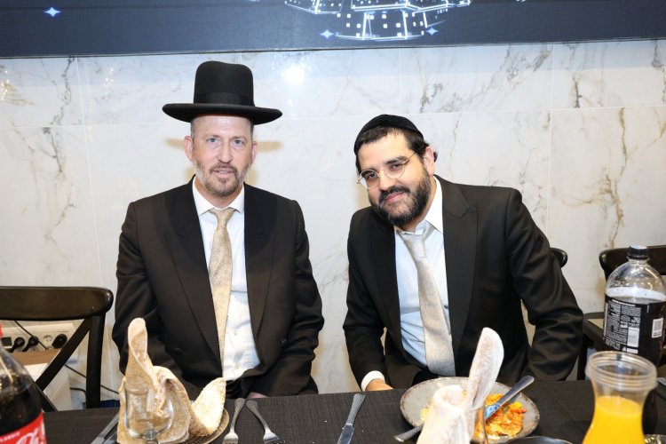 שמחת בר המצווה לבנו של ראש ישיבת "שלהבת התורה" הרב אבידן סנדרוסי שליט"א שמחת בר המצווה לבנו של ראש ישיבת "שלהבת התורה" הרב אבידן סנדרוסי שליט"א