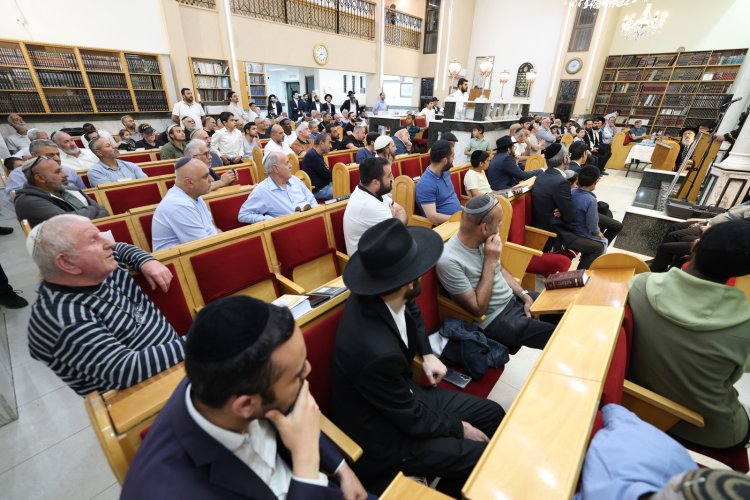 מעמד פתיחת סניף לכולל "ברכת אברהם" במעלה אדומים (צילום: יעקב כהן) מעמד פתיחת סניף לכולל "ברכת אברהם" במעלה אדומים (צילום: יעקב כהן)
