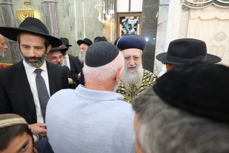 מעמד פתיחת סניף לכולל "ברכת אברהם" במעלה אדומים (צילום: יעקב כהן) מעמד פתיחת סניף לכולל "ברכת אברהם" במעלה אדומים (צילום: יעקב כהן)