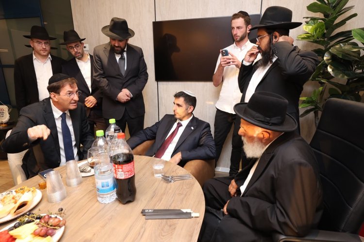 השקת האולפנים והאתר החדשים (צילום: שלומי כהן) השקת האולפנים והאתר החדשים (צילום: שלומי כהן)