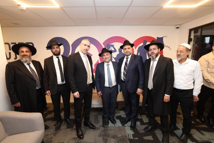 השקת האולפנים והאתר החדשים (צילום: שלומי כהן) השקת האולפנים והאתר החדשים (צילום: שלומי כהן)