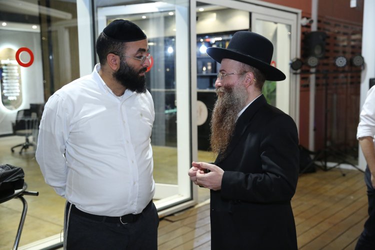 רבנים ואישי ציבור בהילולת ה"בן איש חי" בבני ברק מעמד רבנים ואישי ציבור: הילולת ה'בן איש חי' בבני ברק