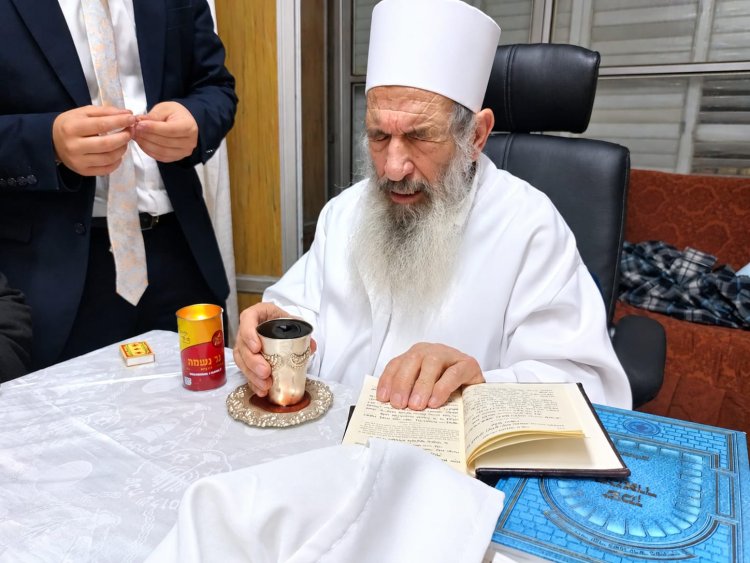 כמלאך ה' צבאות: חכם ניסים בן שמעון במוצאי כיפור כמלאך ה' צבאות: חכם ניסים בן שמעון במוצאי כיפור