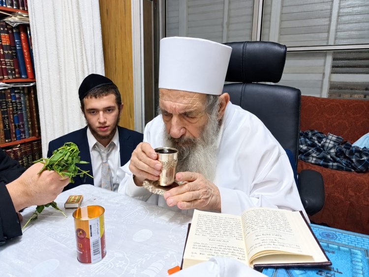 כמלאך ה' צבאות: חכם ניסים בן שמעון במוצאי כיפור כמלאך ה' צבאות: חכם ניסים בן שמעון במוצאי כיפור
