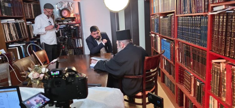''יש שם איש קדוש'': הרגע שהרב ביקש להפנות את המצלמה